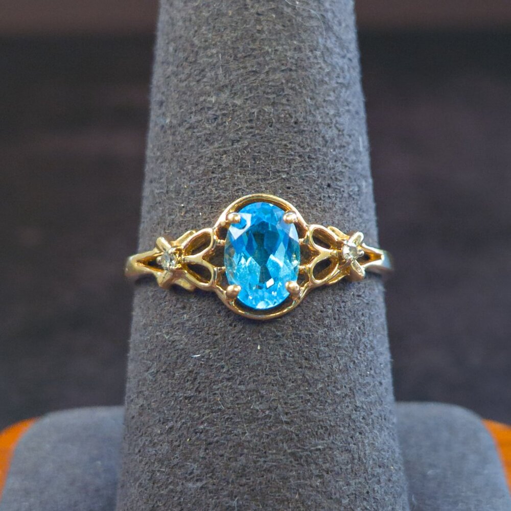 14k Gold Oval Blue Topaz Ring with Diamond Accents - Picture 6 of 15